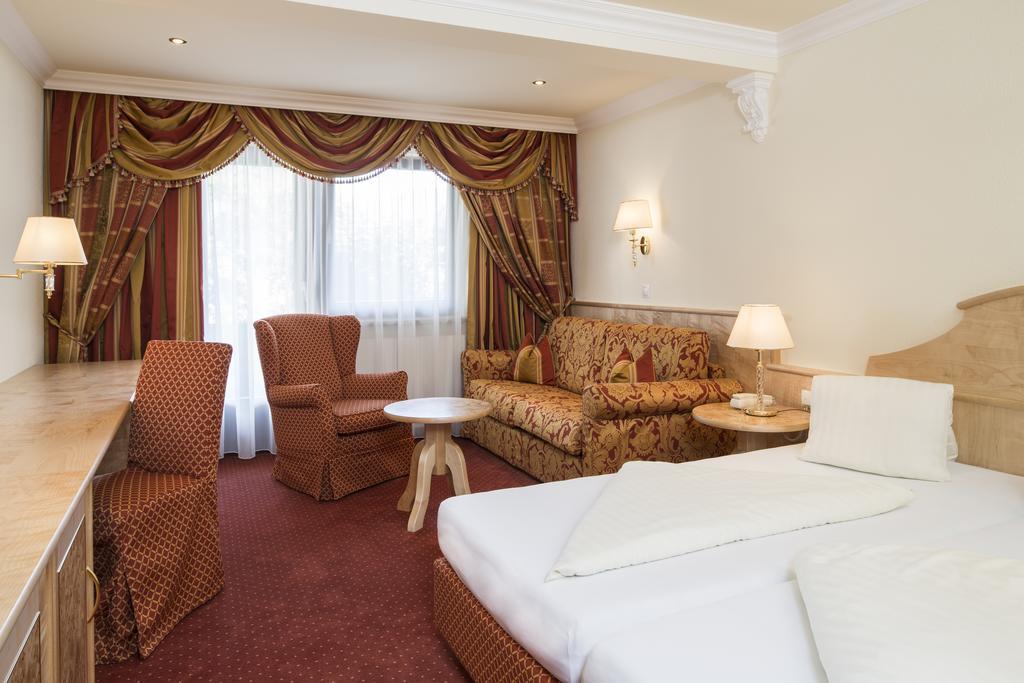 Hotel Jenbacherhof B&B Quarto foto